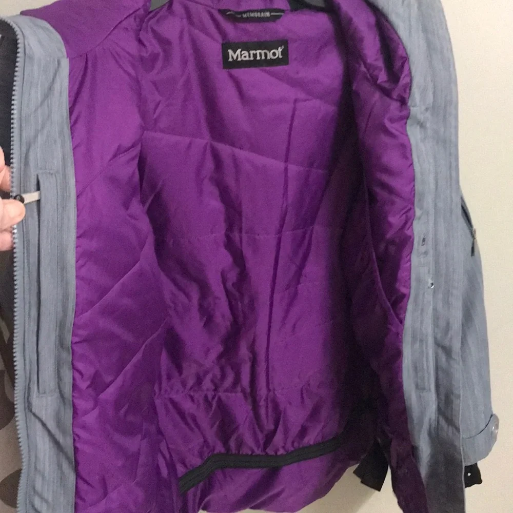 Women’s Marmot Ski/Winter Coat, size M - Picture 3 of 6